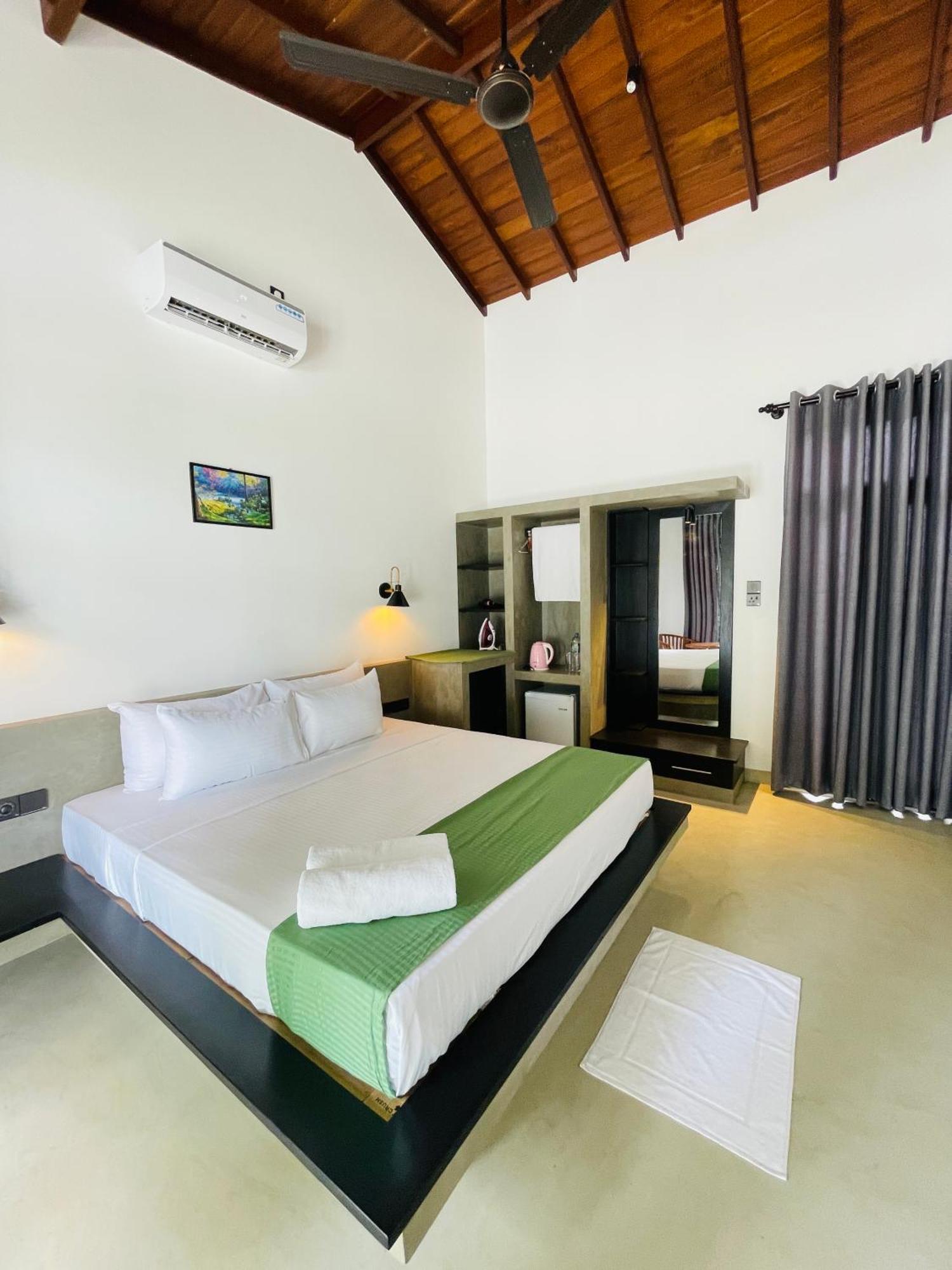 Thara Inn Villa Dikwella Exterior foto