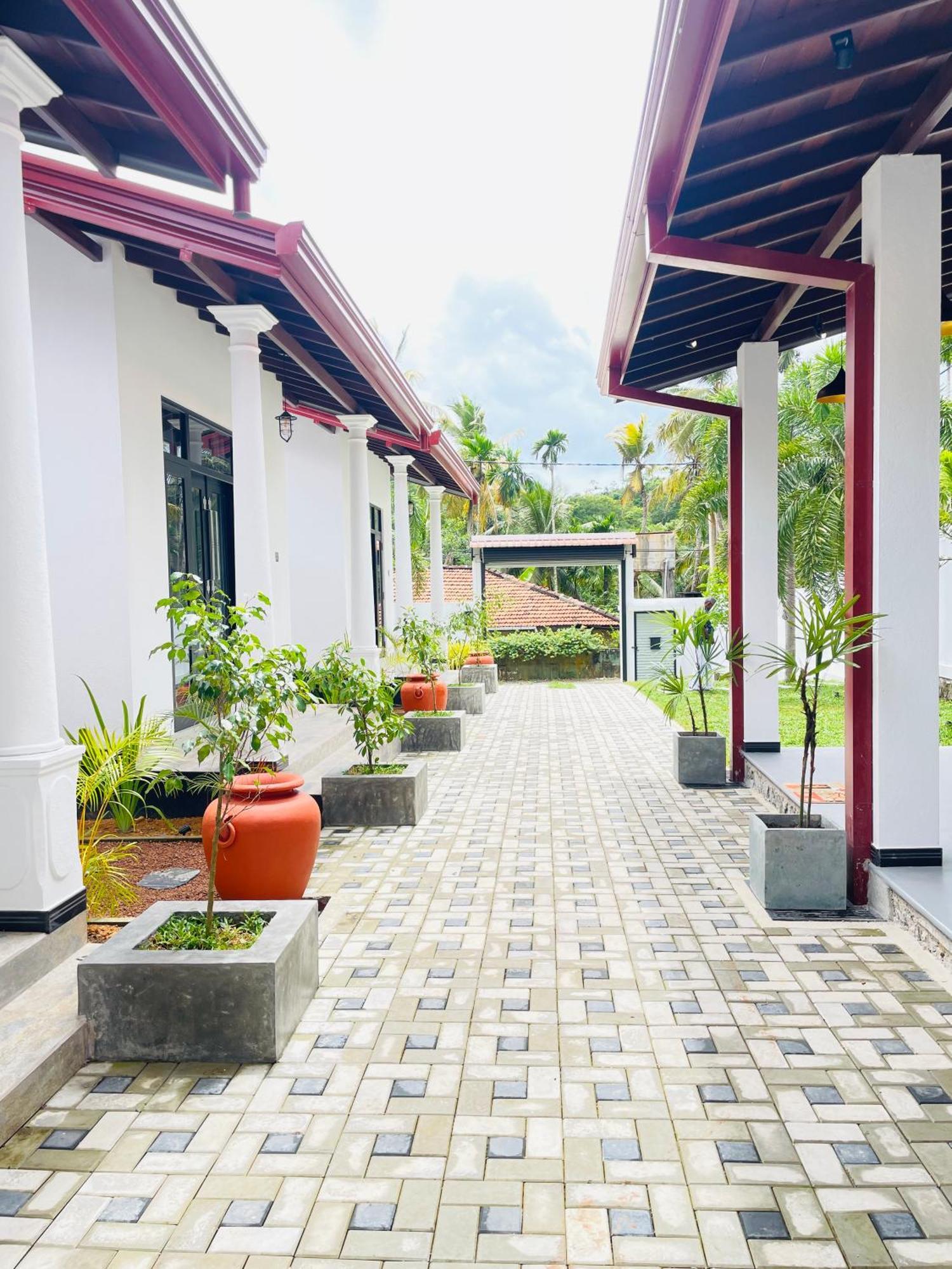 Thara Inn Villa Dikwella Exterior foto