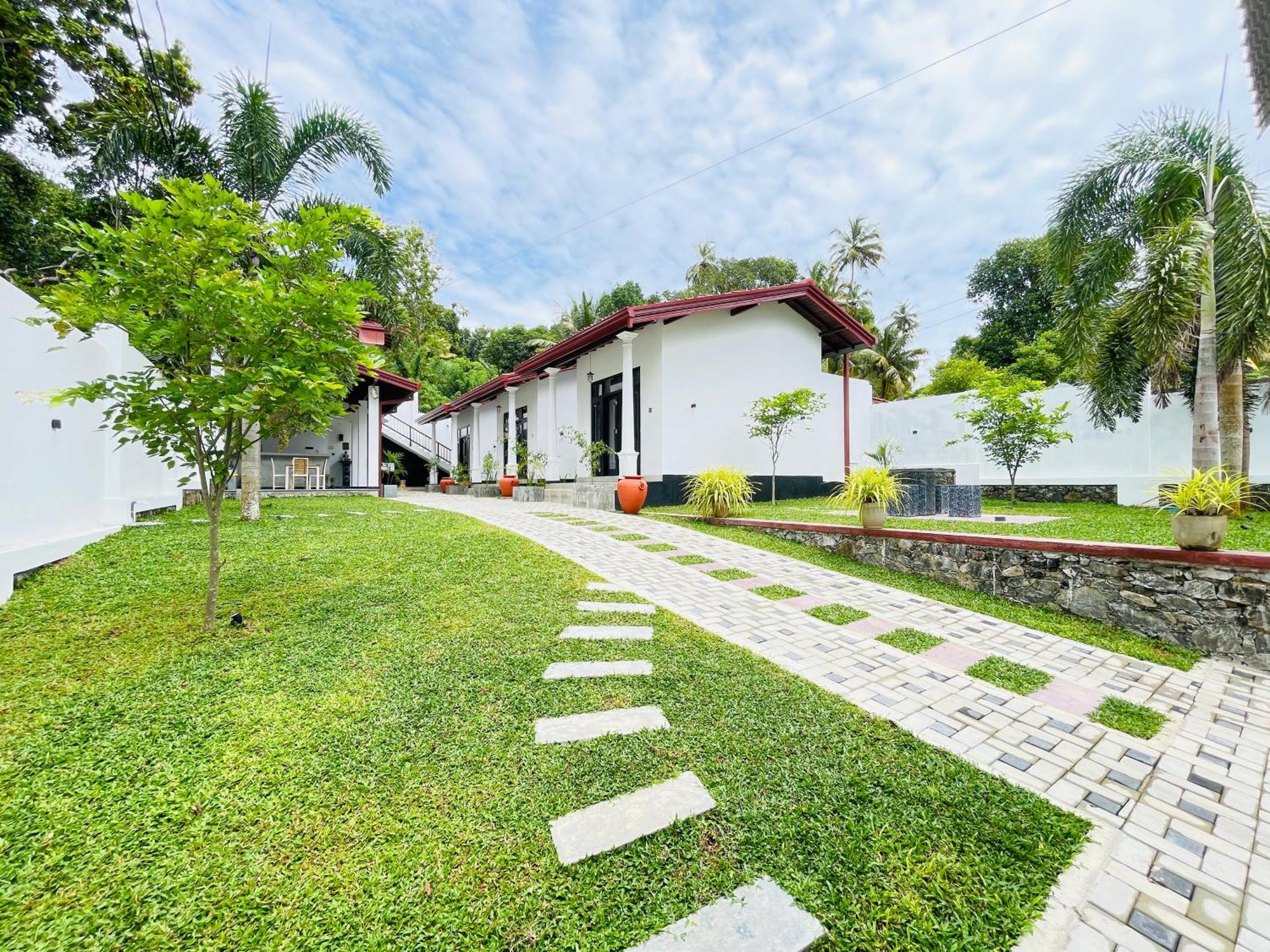 Thara Inn Villa Dikwella Exterior foto